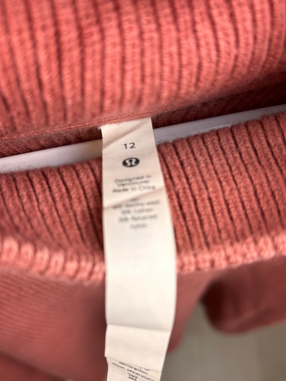 lululemon Merino Wool Blend Oversized Sweater Briar Rose Size 12 - Picture 5 of 14